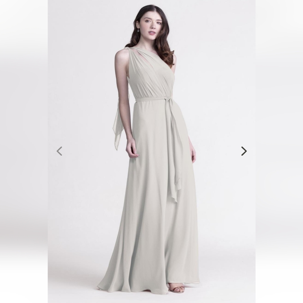 Wtoo One Shoulder Chiffon Dress in Moonbeam